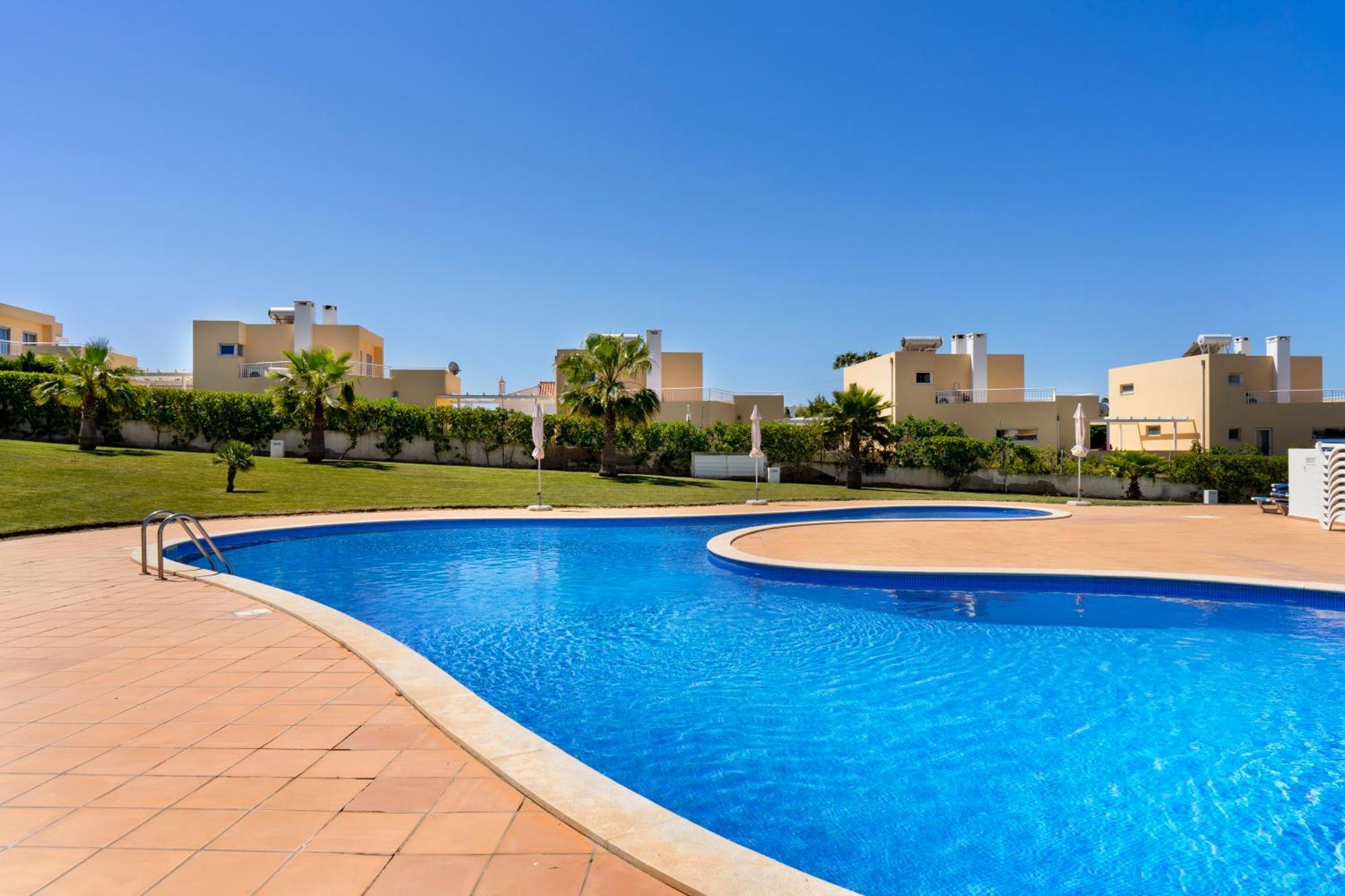 Apartamento No Condominio Baia Village Com Piscina Albufeira Esterno foto